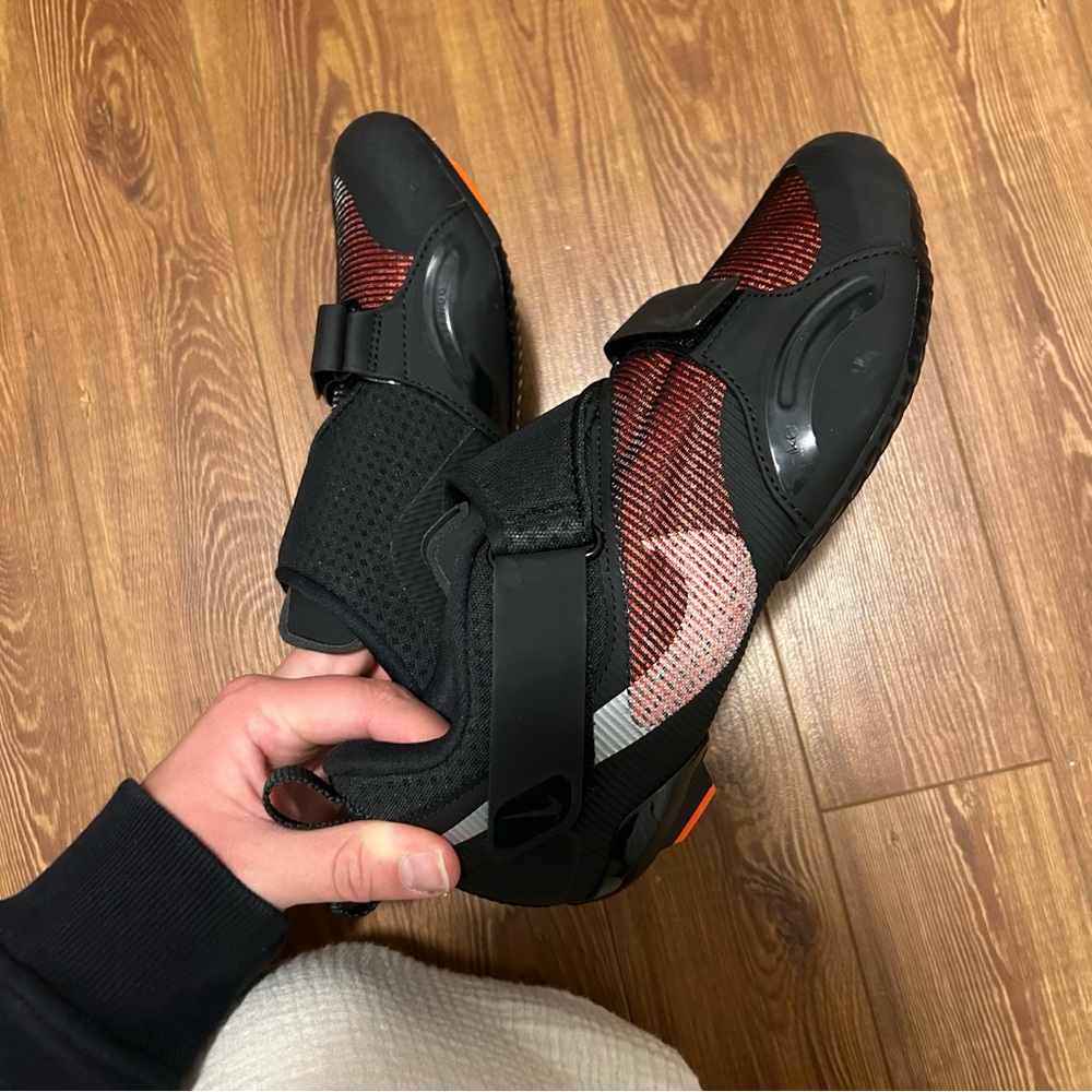 Nike super rep cycling shoes (men’s 7/womens 9)